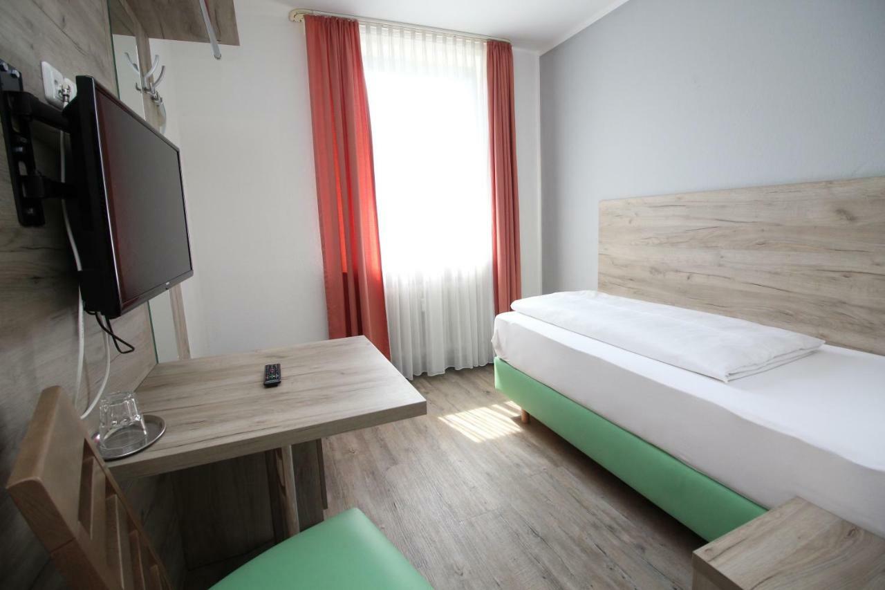 Hotel Pension Koeberl München Buitenkant foto