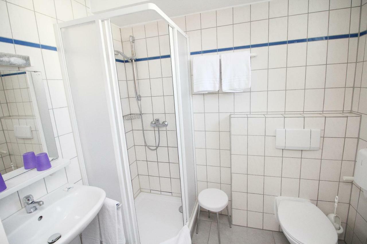 Hotel Pension Koeberl München Buitenkant foto