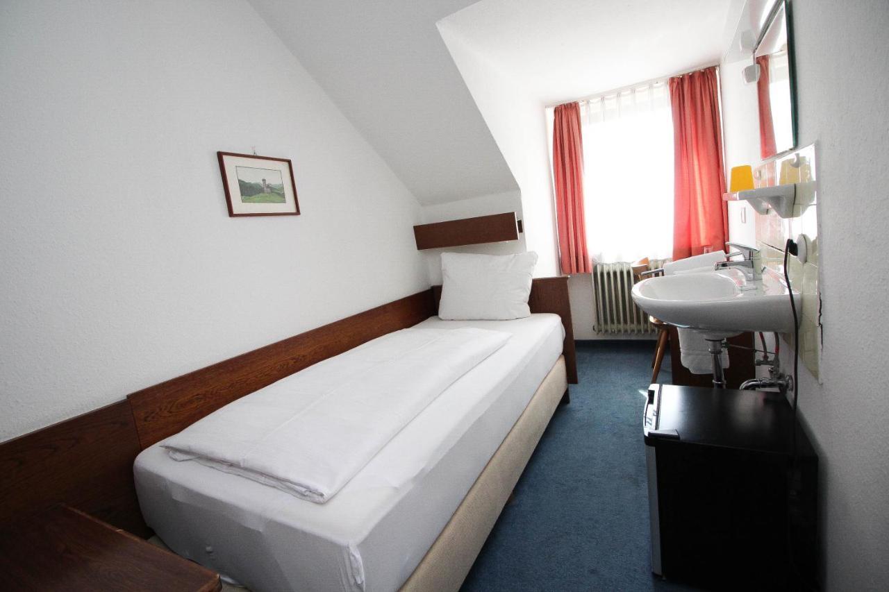 Hotel Pension Koeberl München Buitenkant foto